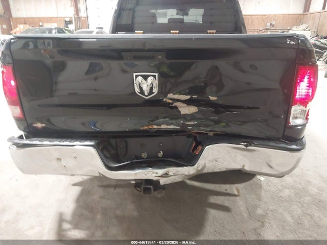 44619841 :رقم المزاد ، 1C6RR6FG9HS591716 vin ، 2017 Ram 1500 Tradesman  4x2 6'4 Box مزاد بيع