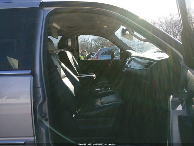 Продажа на аукционе авто 2014 Cadillac Escalade Luxury, vin: 1GYS4BEFXER106989, номер лота: 44619862