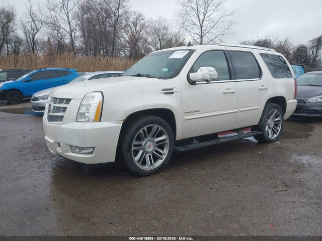 2014 Cadillac Escalade Premium მანქანა იყიდება აუქციონზე, vin: 1GYS4CEF1ER146612, აუქციონის ნომერი: 44619885