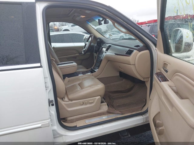 2014 Cadillac Escalade Premium მანქანა იყიდება აუქციონზე, vin: 1GYS4CEF1ER146612, აუქციონის ნომერი: 44619885