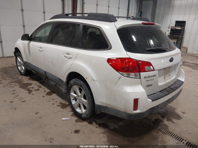 Продаж на аукціоні авто 2014 Subaru Outback 2.5i Premium, vin: 4S4BRCCC3E3215282, номер лоту: 44619920