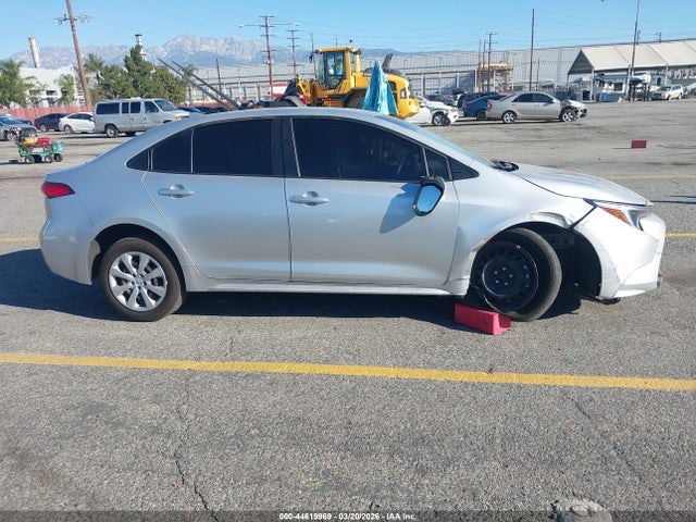 Toyota Corolla Hybrid Le 2024 JTDBCMFE9R3065256 Image 14