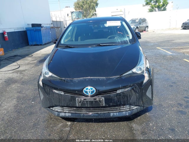 Toyota Prius Two 2018 JTDKBRFU0J3060216 Image 12