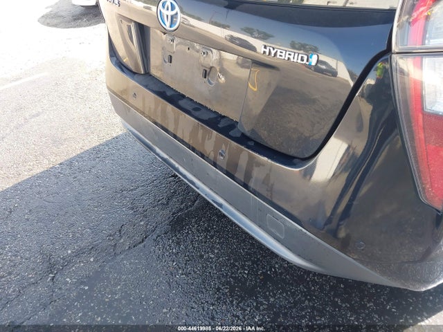 Toyota Prius Two 2018 JTDKBRFU0J3060216 Image 18