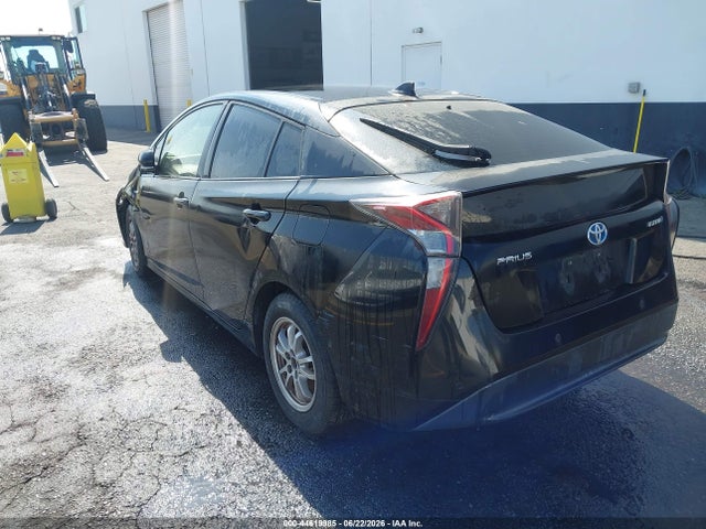 Toyota Prius Two 2018 JTDKBRFU0J3060216 Image 3