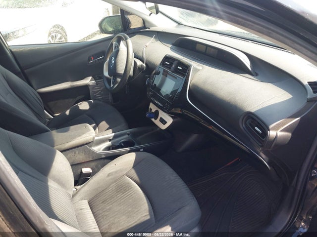 Toyota Prius Two 2018 JTDKBRFU0J3060216 Image 5