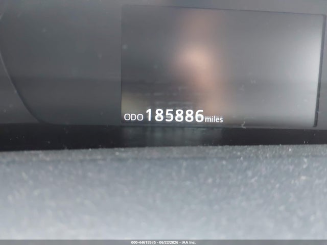 Toyota Prius Two 2018 JTDKBRFU0J3060216 Image 7