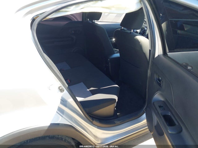 44620012 :رقم المزاد ، JTDKDTB35J1613491 vin ، 2018 Toyota Prius C Two مزاد بيع
