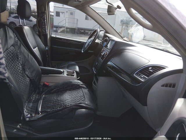 44620015 :رقم المزاد ، 2C4RC1BG3CR339697 vin ، 2012 Chrysler Town & Country Touring مزاد بيع