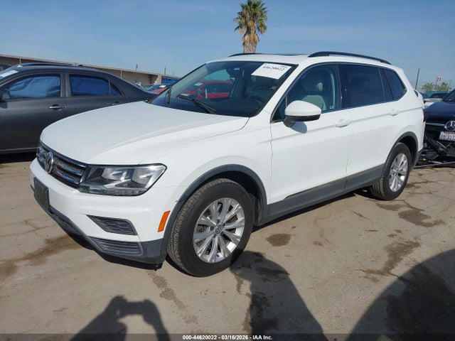 2018 VOLKSWAGEN TIGUAN 3VV3B7AX0JM079312 Photo 1