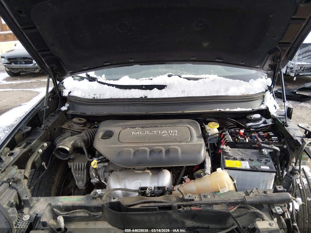 44620038 :رقم المزاد ، 1C4PJMCB4KD141357 vin ، 2019 Jeep Cherokee Latitude 4x4 مزاد بيع