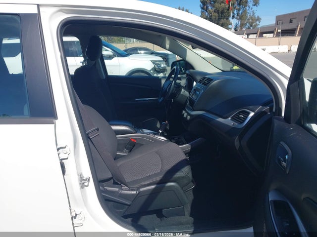 44620066 :رقم المزاد ، 3C4PDCABXFT753129 vin ، 2015 Dodge Journey American Value Pkg مزاد بيع