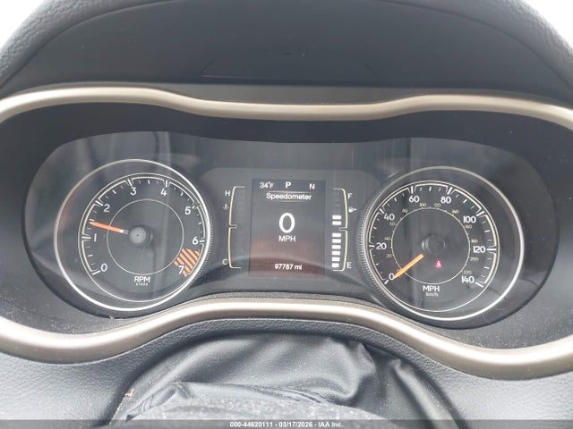 2015 Jeep Cherokee Latitude მანქანა იყიდება აუქციონზე, vin: 1C4PJLCB5FW671566, აუქციონის ნომერი: 44620111