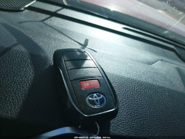 2025 Toyota Tundra Limited მანქანა იყიდება აუქციონზე, vin: 5TFJA5DB2SX330422, აუქციონის ნომერი: 44620128