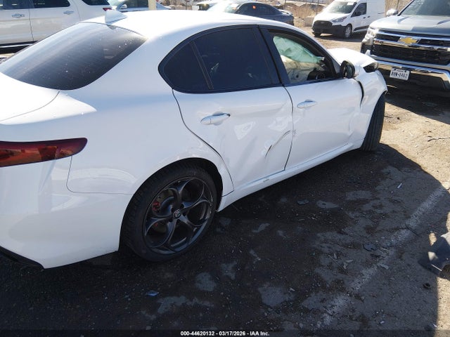 ZARFAEEN6H7554998 Alfa Romeo Giulia Ti Awd