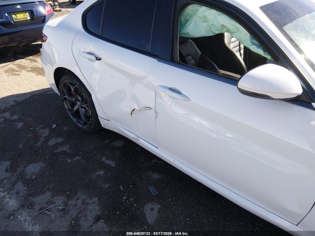 ZARFAEEN6H7554998 Alfa Romeo Giulia Ti Awd