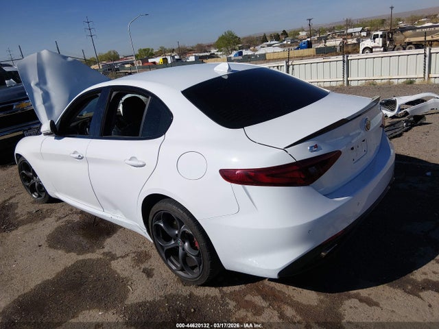 ZARFAEEN6H7554998 Alfa Romeo Giulia Ti Awd