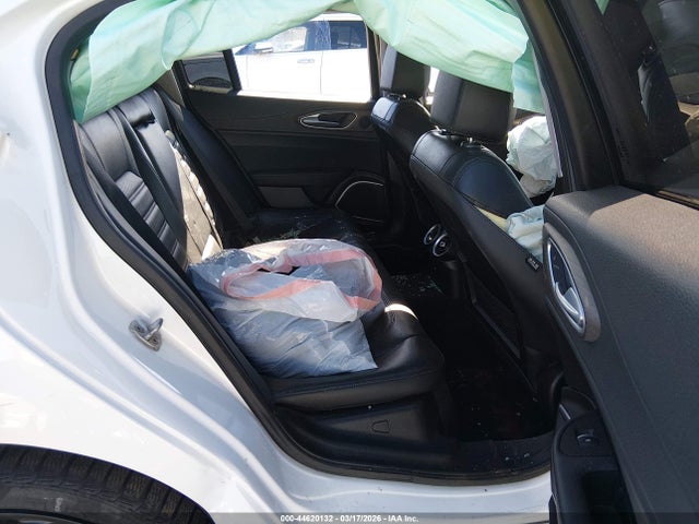 ZARFAEEN6H7554998 Alfa Romeo Giulia Ti Awd