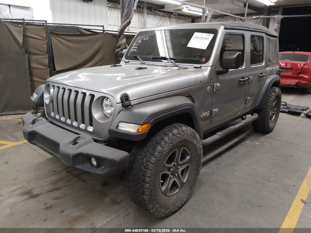 1C4HJXDG2JW246224 Jeep Wrangler Unlimited Sport S 4x4