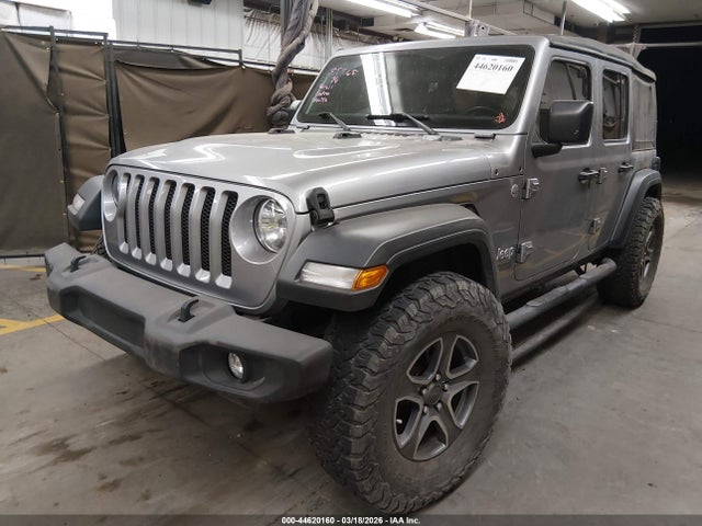 1C4HJXDG2JW246224 Jeep Wrangler Unlimited Sport S 4x4