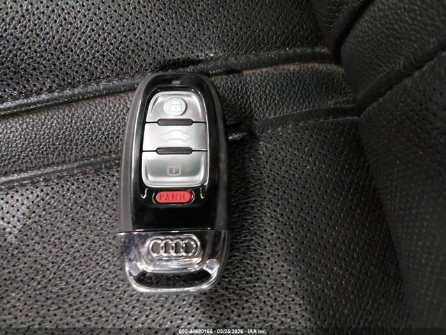 2012 Audi A8 L 4.2 მანქანა იყიდება აუქციონზე, vin: WAURVAFD3CN010907, აუქციონის ნომერი: 44620166