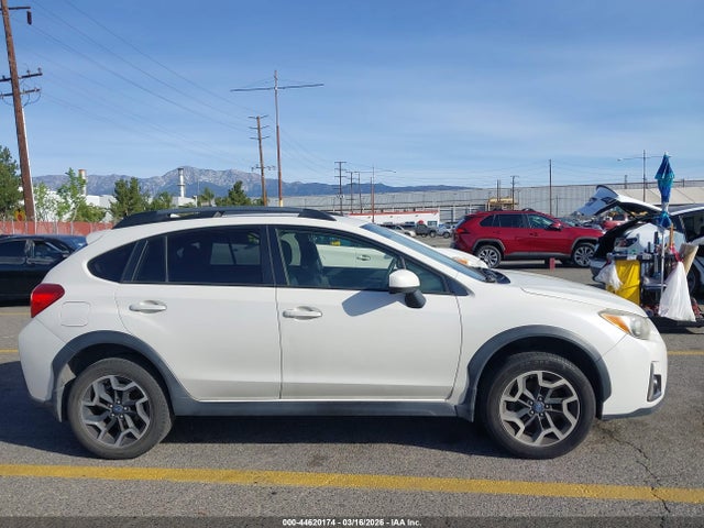 44620174 :رقم المزاد ، JF2GPADC0H8213338 vin ، 2017 Subaru Crosstrek 2.0i Premium مزاد بيع