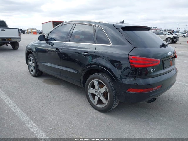 2015 AUDI Q3 WA1EFCFSXFR011584 Photo 2