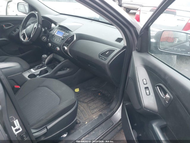KM8JTCAF9FU972256 Hyundai TUCSON GLS