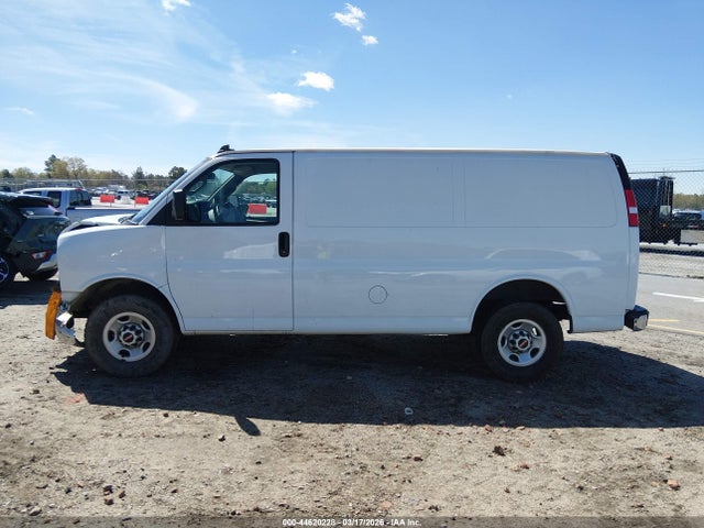 44620228 :رقم المزاد ، 1GTW7AFP5M1236854 vin ، 2021 Gmc Savana Cargo Rwd 2500 Regular Wheelbase Work Van مزاد بيع