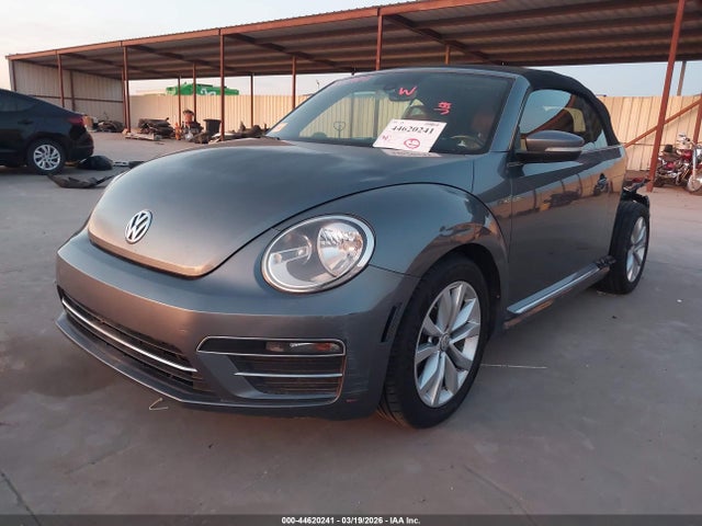 2017 VOLKSWAGEN BEETLE 3VW517ATXHM823545 Photo 1