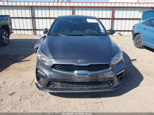 2021 Kia Forte Ex მანქანა იყიდება აუქციონზე, vin: 3KPF54AD4ME415047, აუქციონის ნომერი: 44620255