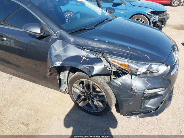2021 Kia Forte Ex მანქანა იყიდება აუქციონზე, vin: 3KPF54AD4ME415047, აუქციონის ნომერი: 44620255