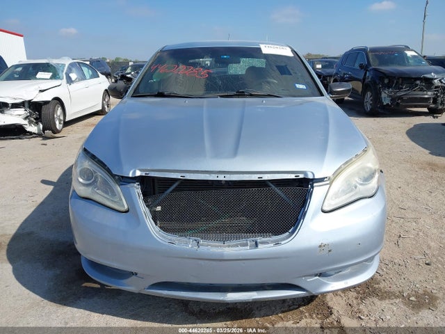 Aukcja sprzedaży 2013 Chrysler 200 Lx, vin: 1C3CCBAB8DN568509, numer aukcji: 44620285