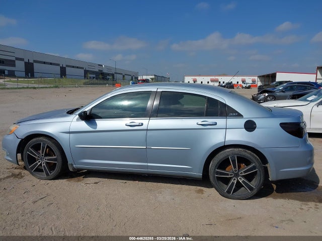 Aukcja sprzedaży 2013 Chrysler 200 Lx, vin: 1C3CCBAB8DN568509, numer aukcji: 44620285