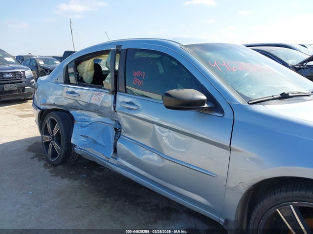 2013 CHRYSLER 200 1C3CCBAB8DN568509 Photo 5
