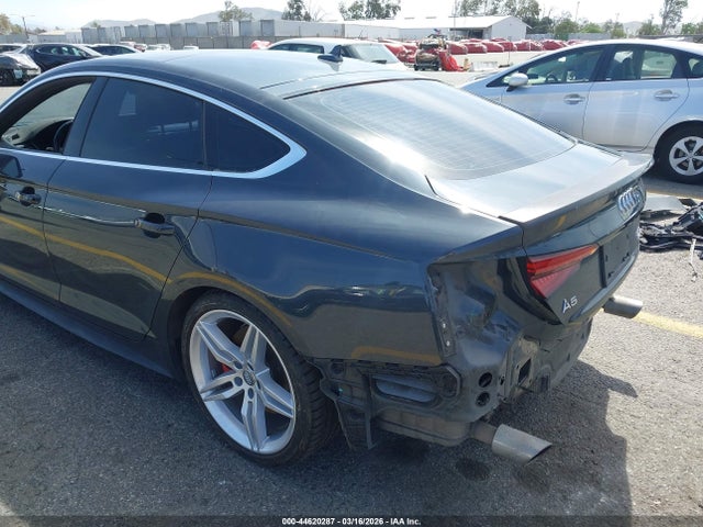 44620287 :رقم المزاد ، WAUENCF50JA096426 vin ، 2018 Audi A5 2.0t Premium مزاد بيع