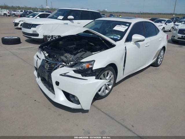 44620309 :رقم المزاد ، JTHBA1D20G5015195 vin ، 2016 Lexus Is 200t مزاد بيع
