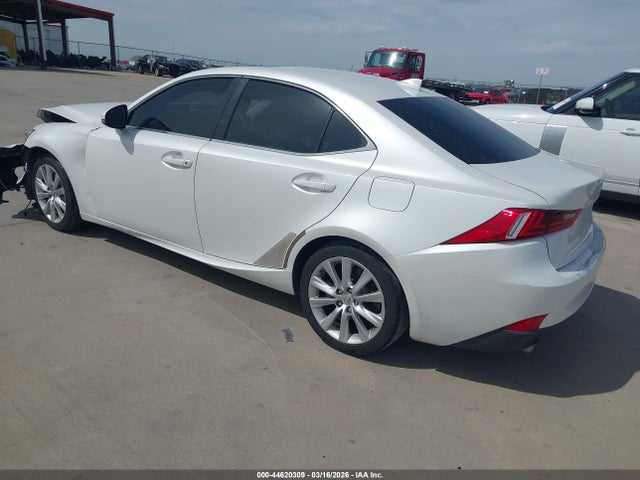 44620309 :رقم المزاد ، JTHBA1D20G5015195 vin ، 2016 Lexus Is 200t مزاد بيع
