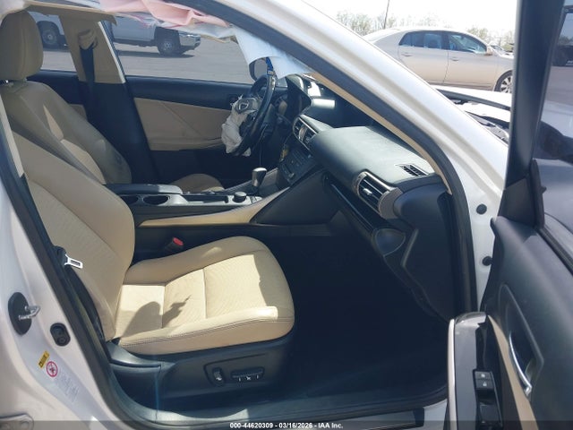44620309 :رقم المزاد ، JTHBA1D20G5015195 vin ، 2016 Lexus Is 200t مزاد بيع