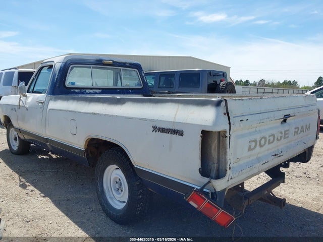 44620315 :رقم المزاد ، 1B7FD14TXES212358 vin ، 1984 Dodge D-series D150 مزاد بيع