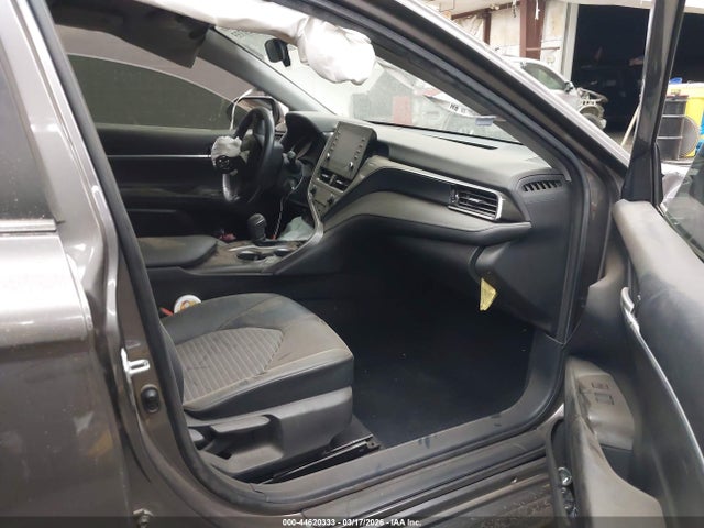 4T1G11AKXNU051163 Toyota CAMRY SE