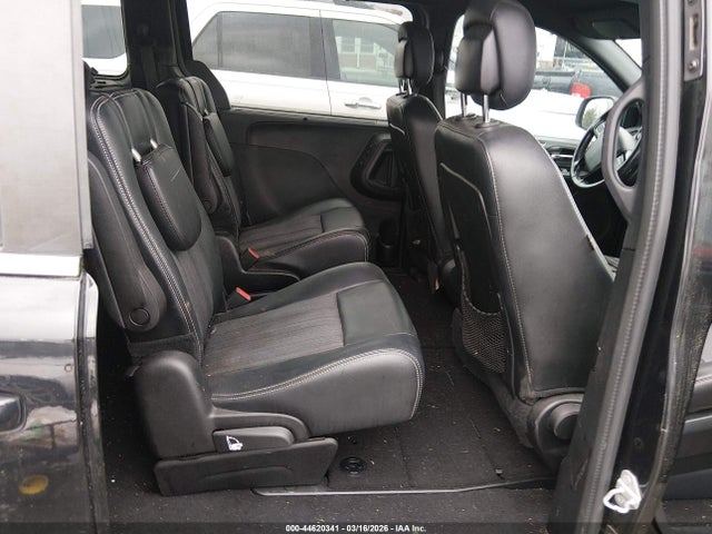 Продажа на аукционе авто 2016 Chrysler Town & Country S, vin: 2C4RC1HG2GR247655, номер лота: 44620341