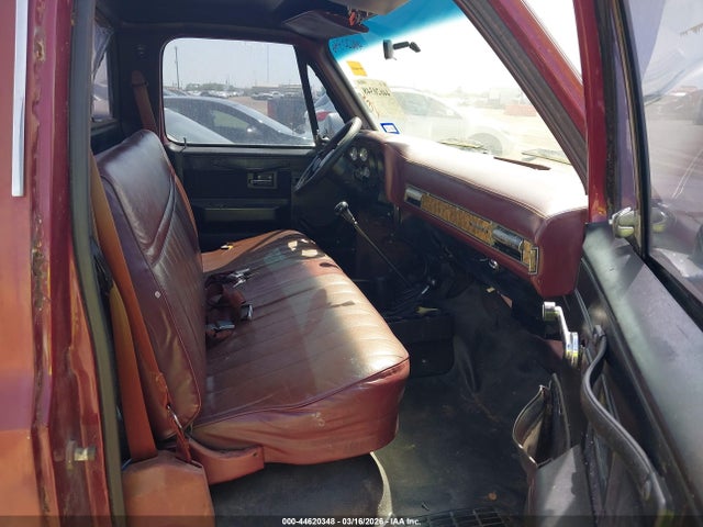 44620348 :رقم المزاد ، 1GTEK14H4FF733745 vin ، 1985 Gmc K1500 مزاد بيع