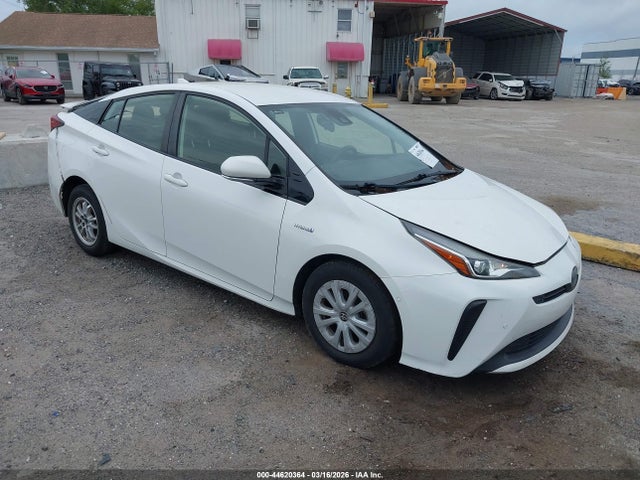 2019 TOYOTA PRIUS JTDKARFUXK3070949 Photo 0