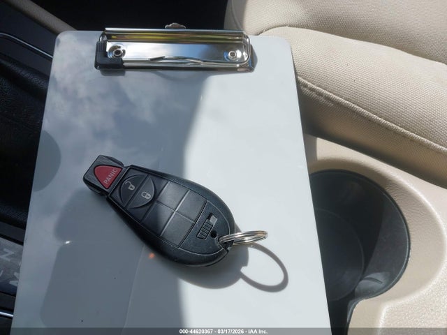 2020 Jeep Cherokee Latitude Fwd მანქანა იყიდება აუქციონზე, vin: 1C4PJLCB8LD606590, აუქციონის ნომერი: 44620367