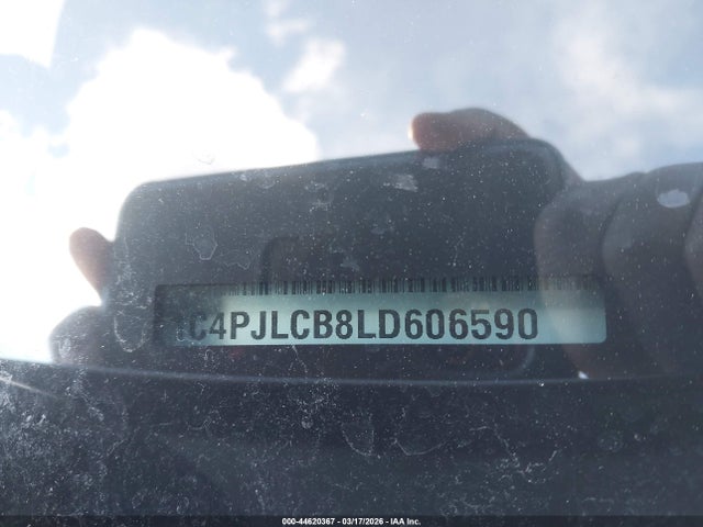 2020 Jeep Cherokee Latitude Fwd მანქანა იყიდება აუქციონზე, vin: 1C4PJLCB8LD606590, აუქციონის ნომერი: 44620367