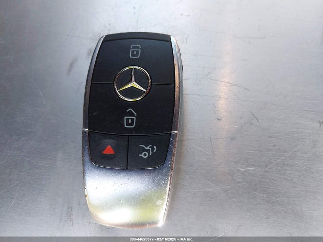 W1N0G8DB8NV398468 Mercedes-Benz Glc 300 Suv