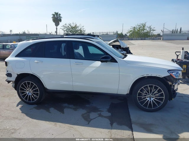 W1N0G8DB8NV398468 Mercedes-Benz Glc 300 Suv