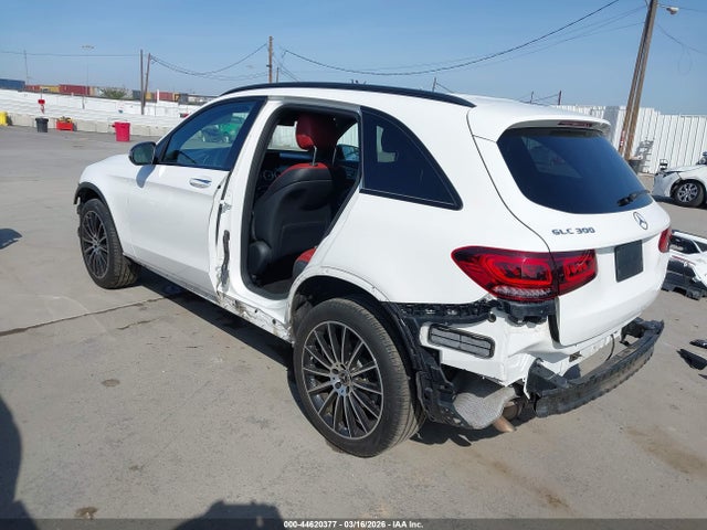 W1N0G8DB8NV398468 Mercedes-Benz Glc 300 Suv