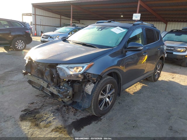 Toyota Rav4 Xle 2017 2T3RFREV8HW678193 Image 2